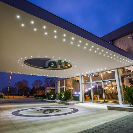 Hotel Crystal Light Ni Kültér fotó