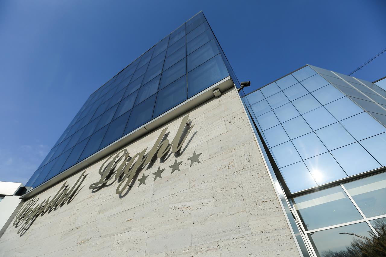 Hotel Crystal Light Ni Kültér fotó