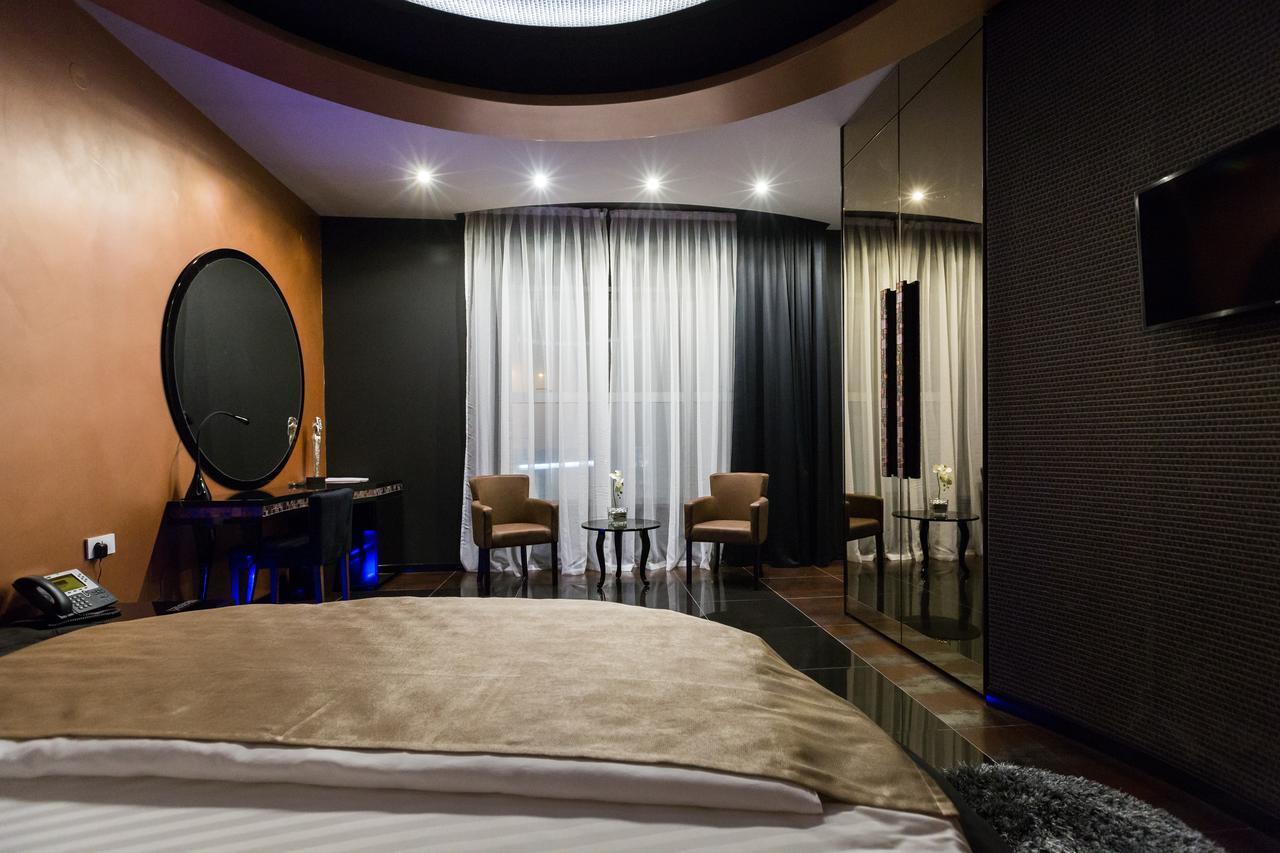 Hotel Crystal Light Ni Kültér fotó