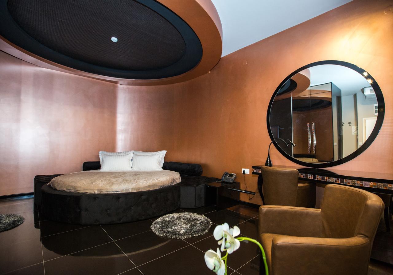 Hotel Crystal Light Ni Kültér fotó