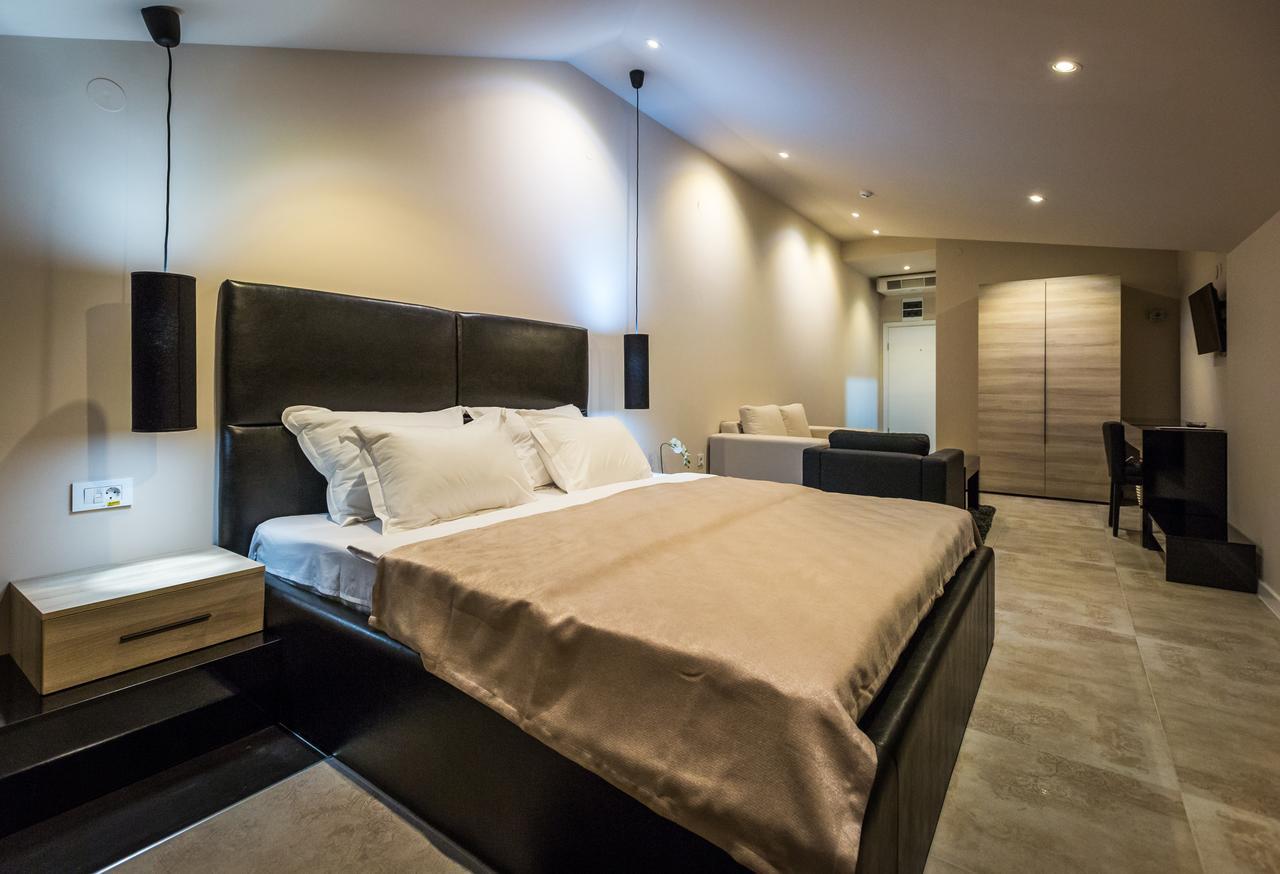 Hotel Crystal Light Ni Kültér fotó