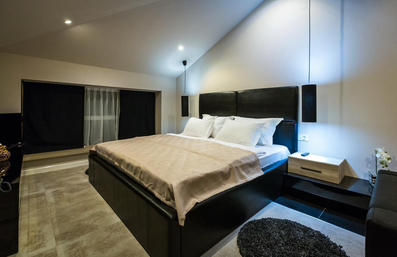 Hotel Crystal Light Ni Kültér fotó