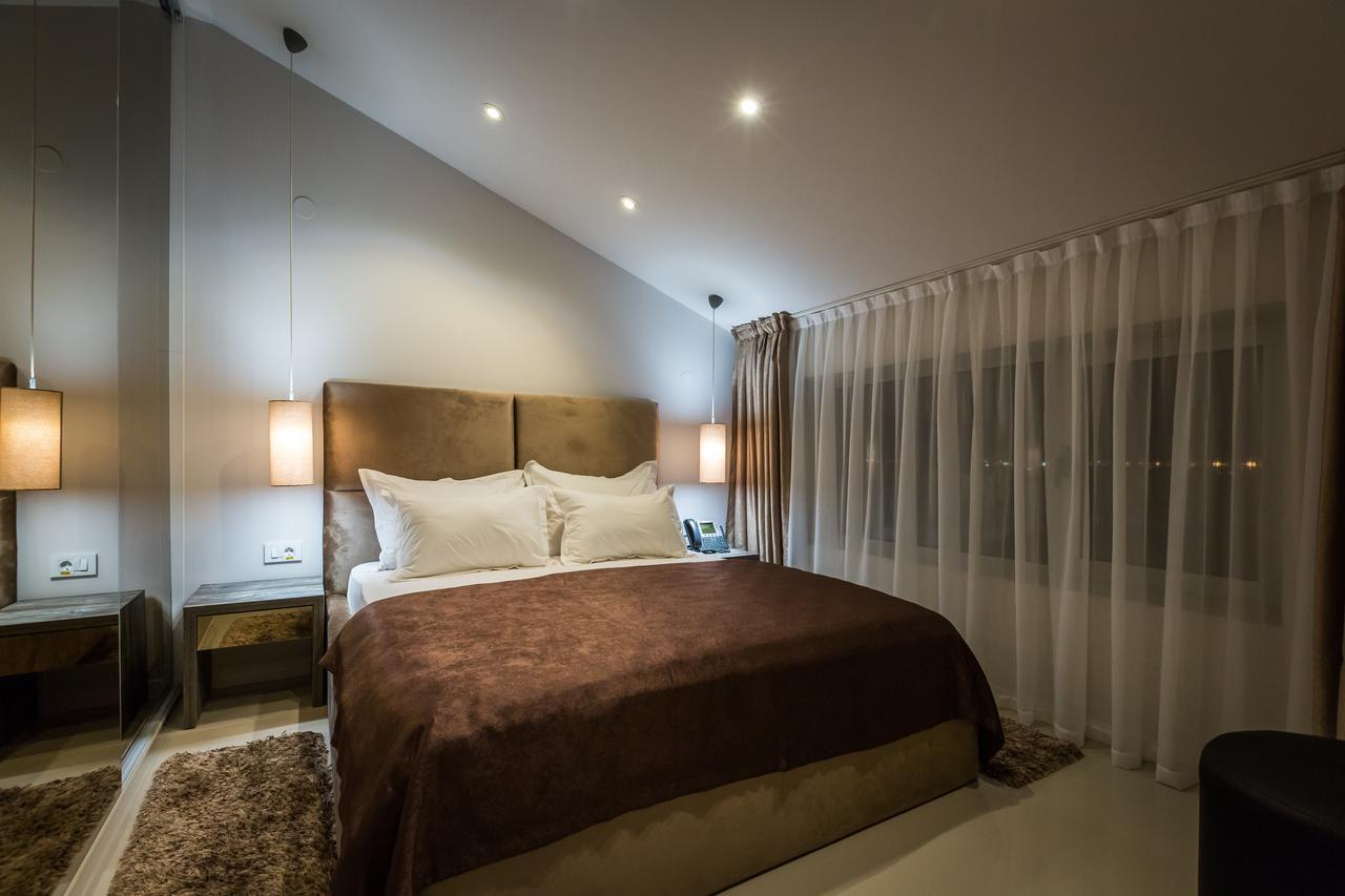 Hotel Crystal Light Ni Kültér fotó
