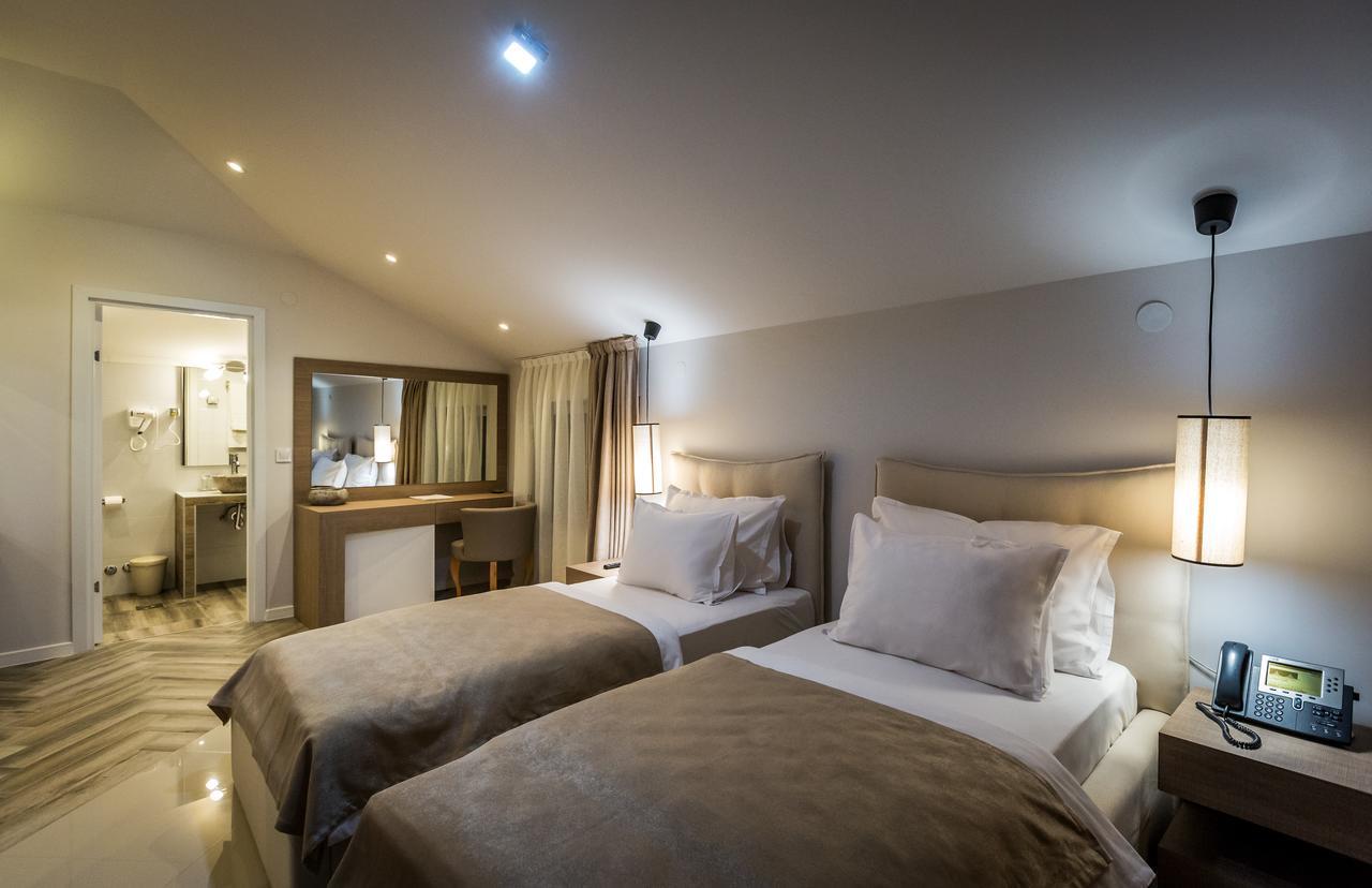Hotel Crystal Light Ni Kültér fotó