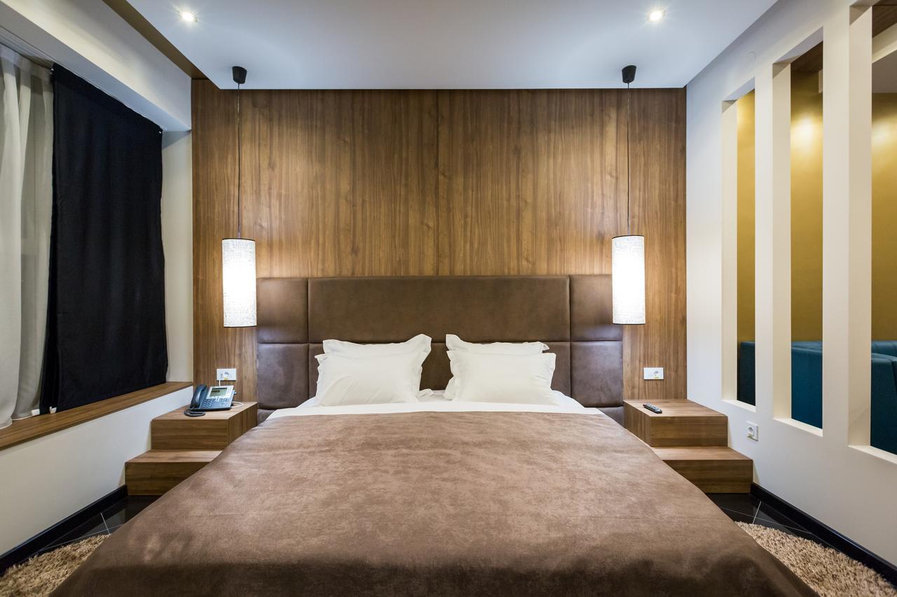 Hotel Crystal Light Ni Kültér fotó