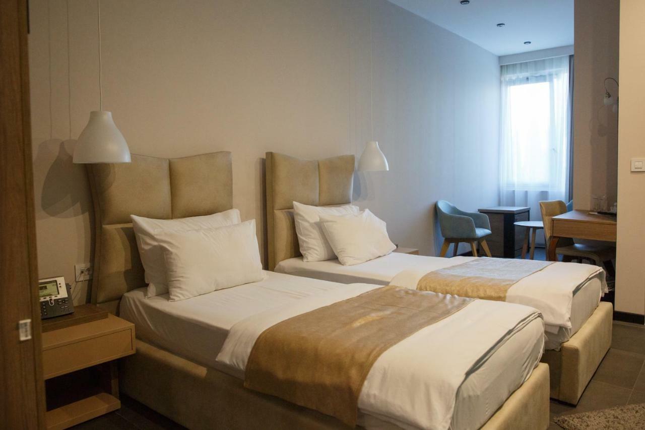 Hotel Crystal Light Ni Kültér fotó
