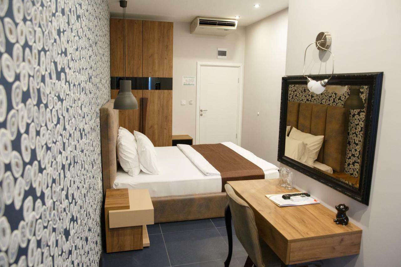 Hotel Crystal Light Ni Kültér fotó